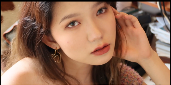 B站美妆UP主，美妆博主新干线个人介绍