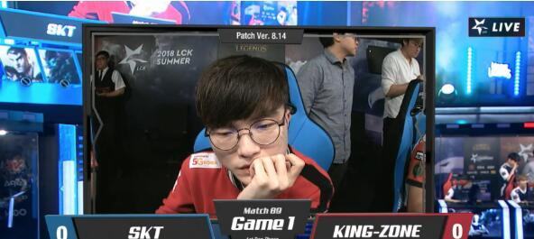 SKT vs KZ 赛事复盘 Faker“魔王瑞兹”难救主，新中单P皇超鬼带领SKT走向失败